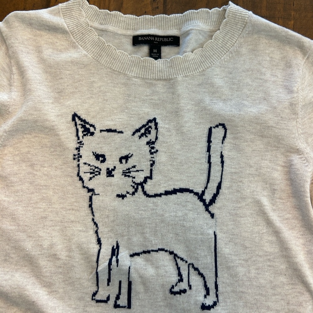 Banana Republic Cream cat Sweater